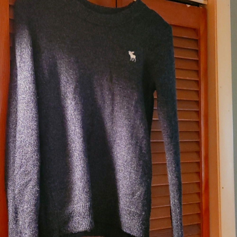 A&F sweater